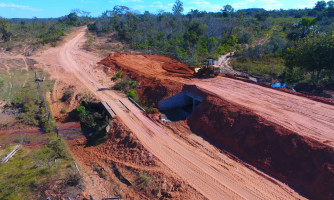 Prefeitura conclui instalação de 60% dos bueiros de concreto na zona rural de Alto Araguaia
