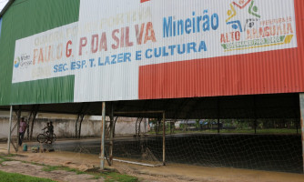 Quadra poliesportiva do bairro Gabiroba recebe reforma; Semel já executou manutenção em outras quadras