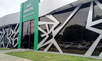 Prefeito Gustavo Melo anuncia a antecipação e pagamento do 13º em parcela única disponível para esta quinta-feira (12)
