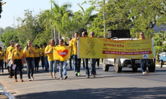 Equipe da Secretaria de Saúde de Alto Araguaia realiza mobilização e panfletagem sobre prevenção ao suicídio