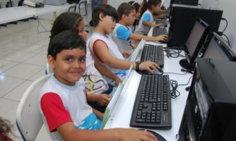 Política de Educação Conectada será implantado nas escolas municipais de Alto Araguaia no próximo ano