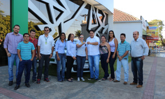 Prefeito Gustavo Melo e vereadores entregam veículo ao Conselho Tutelar de Alto Araguaia
