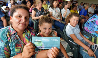 Cartão Pró-Família será entregue as famílias araguaienses neste sábado (16)