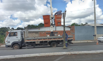 Iluminação central da Rua Marechal Rondon passa por manutenção