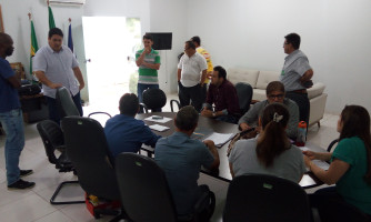 Prefeito Gustavo Melo anuncia mutirão de limpeza; Gabiroba e Demellas serão os primeiros bairros atendidos