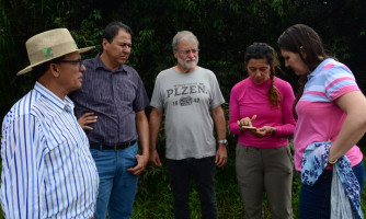 Vice-prefeito e secretária de turismo de Alto Araguaia recebem pesquisadores internacionais para debater sobre Conferência