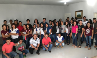 Alunos da rede pública estadual conhecem estrutura e funcionamento do Poder Executivo de Alto Araguaia