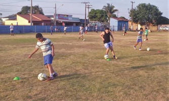 Prorrogadas inscrições para escolinhas de vôlei, futsal e futebol em Alto Araguaia