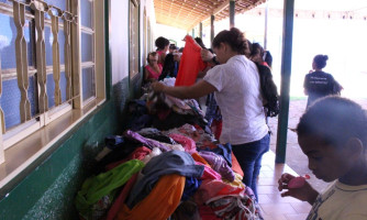 Bazar de roupas, sorteio de brindes e orientações marcam encontro para mulheres araguaienses