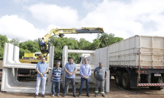 Parceria com Governo de MT vai possibilitar troca de 10 pontes de madeira por aduelas de concreto em Alto Araguaia