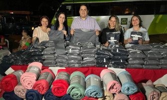 Entrega de moletons e cobertores atende crianças e adolescentes do Serviço de Convivência de Alto Araguaia