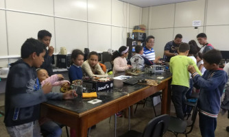 Oficina de resíduos sólidos na Unemat leva conscientização e educação ambiental a alunos da rede pública de ensino