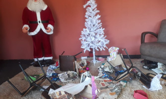 Decoração de natal em Alto Araguaia é alvo de depredação