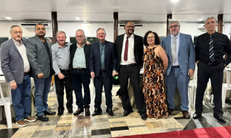 Prefeito prestigia posse da nova diretoria do SintafQuimi; Alberto de Jesus segue presidente até 2030