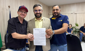 Prefeitura e Rotary firmam parceria para implantação de lixeiras comunitárias em Alto Araguaia