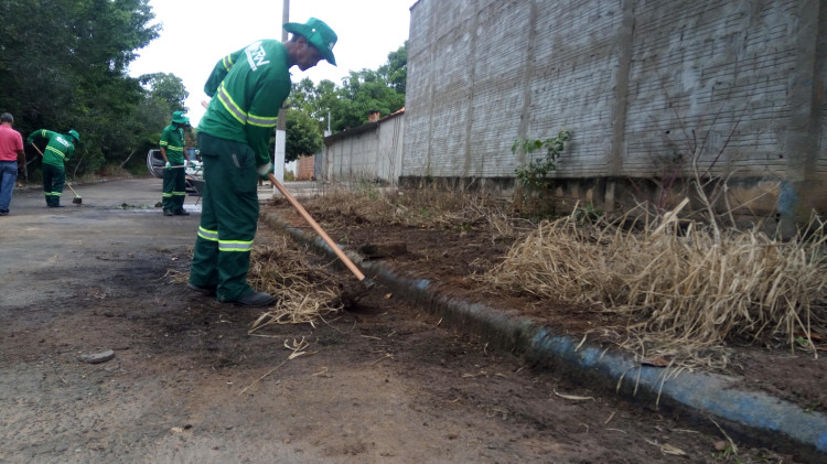 Prefeitura intensifica ação para ampliar limpeza pública em Alto Araguaia