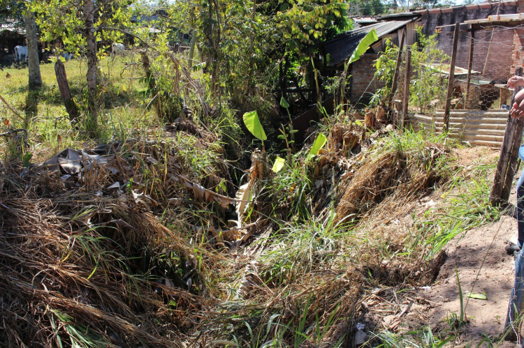 Obras de esgotamento sanitário é iniciado pela prefeitura de Alto Araguaia em vala aberta a mais de 20 anos