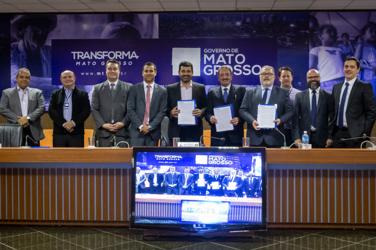 Governo assina contrato de concessão da MT-100 entre Alto Araguaia e Alto Taquari