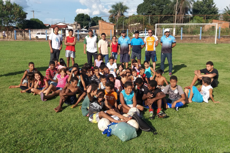 Secretaria de Esportes de Alto Araguaia está com inscrições abertas para escolinha de futebol de campo