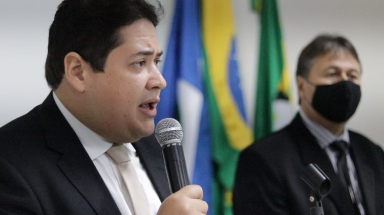 Reeleitos em Alto Araguaia, Gustavo Melo e Freud Fraga tomam posse para 2º mandato