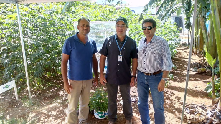Secretário de agricultura se reúne com supervisor da Embrapa e participa da Tecnoshow Comigo em Rio Verde