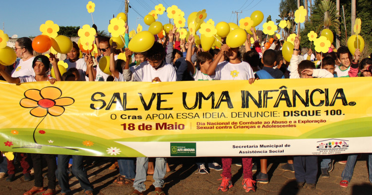 Campanha Faça Bonito em Alto Araguaia é finalizada com marcha contra abuso e exploração sexual infantil