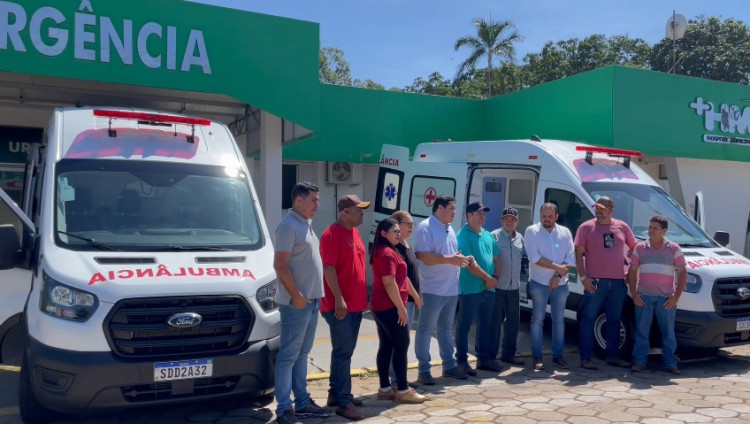 Prefeito Gustavo Melo realiza entrega de duas novas ambulâncias para Saúde de Alto Araguaia