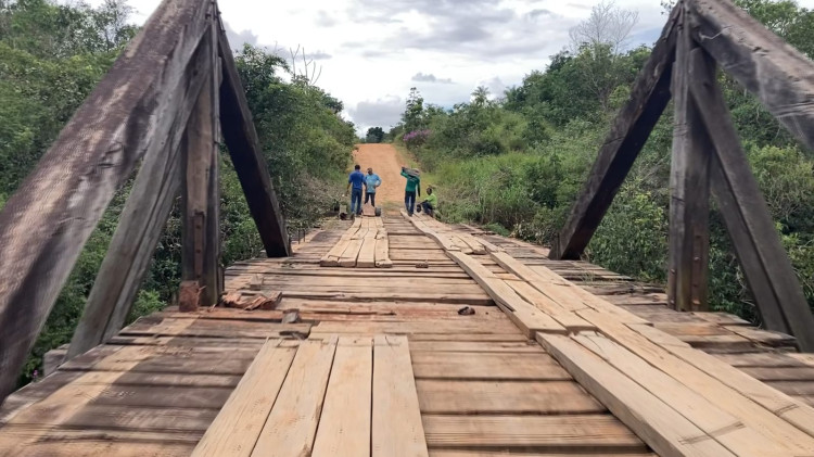 Investimento de R$ 2,7 milhões assegura reforma de quatro pontes de madeira na zona rural