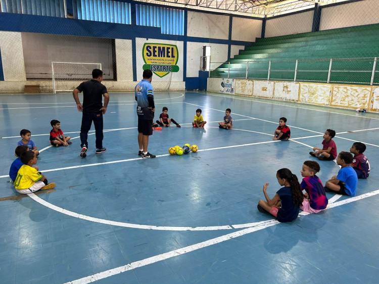 Escola de Iniciação Esportiva Araguaia inicia atividades em Alto Araguaia