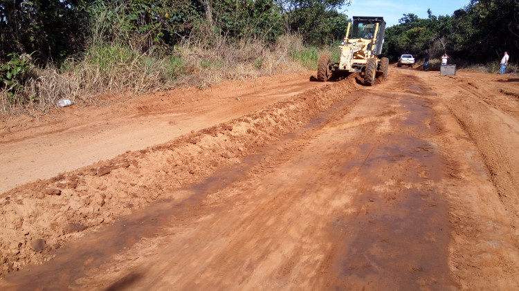 Prefeitura de Alto Araguaia investe na recuperação da MT-462 e MU-39