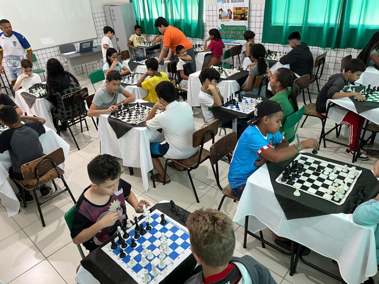 Escolas da rede municipal de Alto Araguaia realizam segundo torneio de xadrez