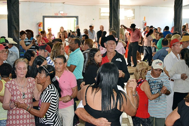3º Encontro do Grupo Melhor Idade de Alto Araguaia acontece neste domingo (15) na AABB
