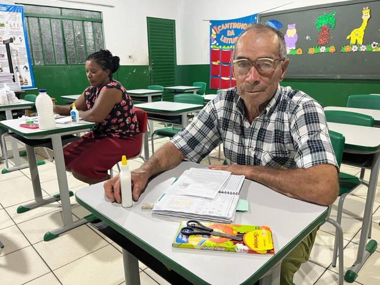 Araguaiense retoma estudos através do Programa Mais MT Muxirum após 53 anos fora da sala de aula
