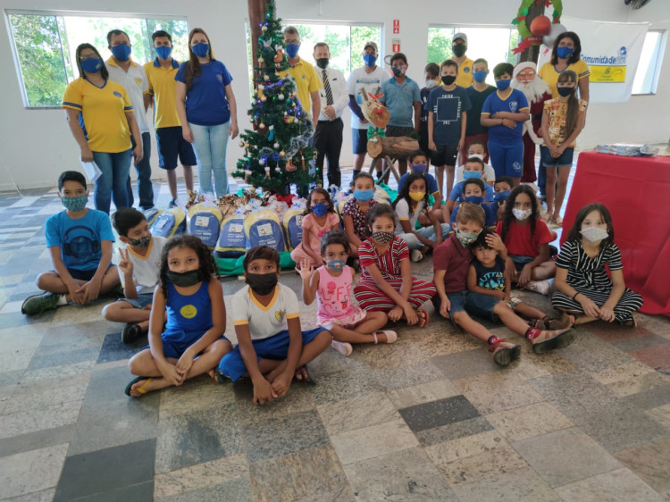 Confraternização reúne alunos, familiares e parceiros do Projeto AABB Comunidade em Alto Araguaia