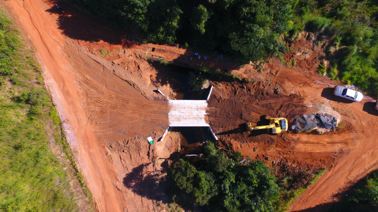 Obra de ponte de concreto sobre o Rio Araguainha, na região do Paraíso, é concluída e tem tráfego liberado