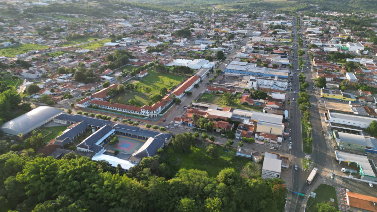 Prefeitura de Alto Araguaia paga três folhas salariais em 22 dias