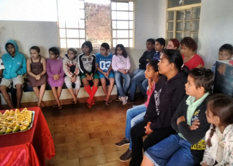 Crianças e adolescentes do Serviço de Convivência e do Cras realizam homenagem ao Dia dos Pais