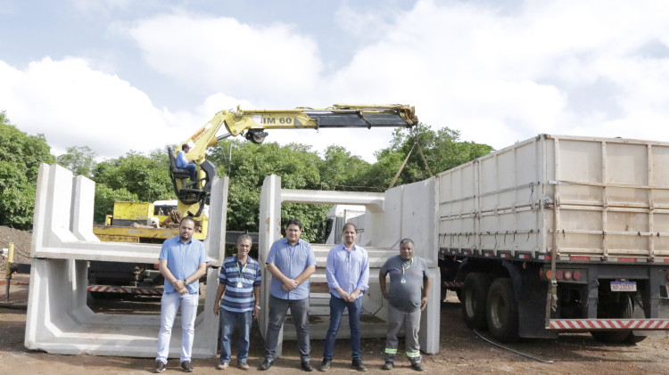 Parceria com Governo de MT vai possibilitar troca de 10 pontes de madeira por aduelas de concreto em Alto Araguaia