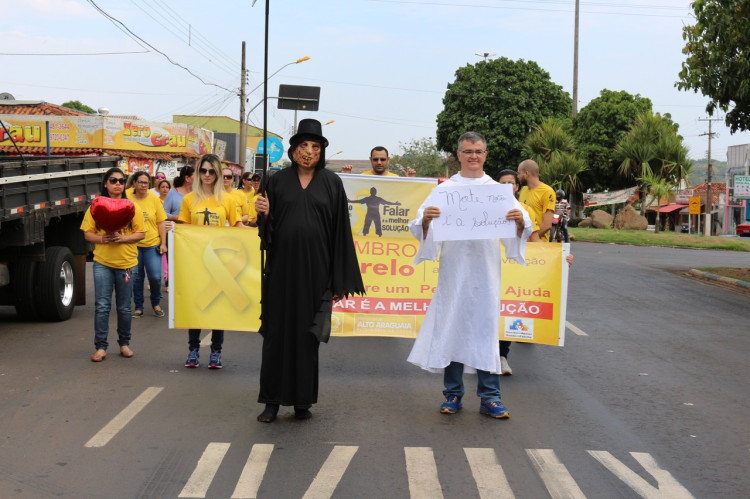 Campanha Setembro Amarelo é encerrada com caminhada de conscientização em Alto Araguaia