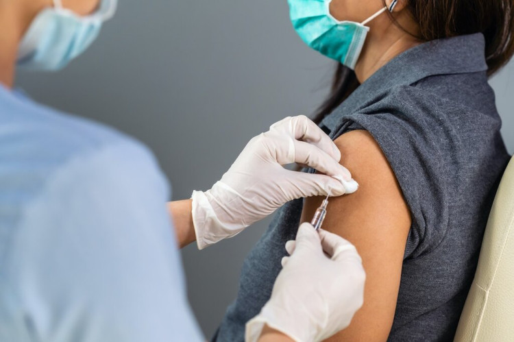 Saúde realiza Dia D de vacinação contra a covid-19 neste sábado (17)