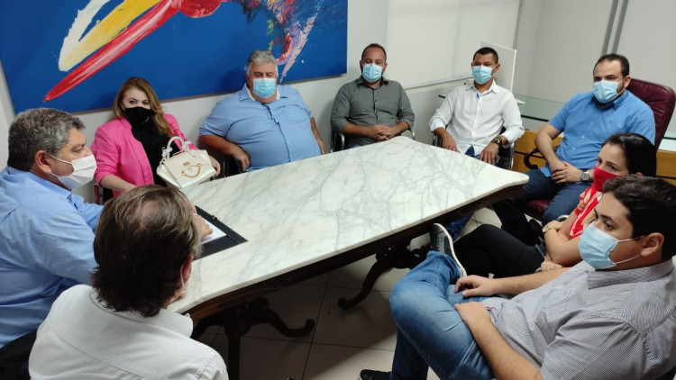Implantação de aterro sanitário volta à pauta em reunião com presidente do TCE