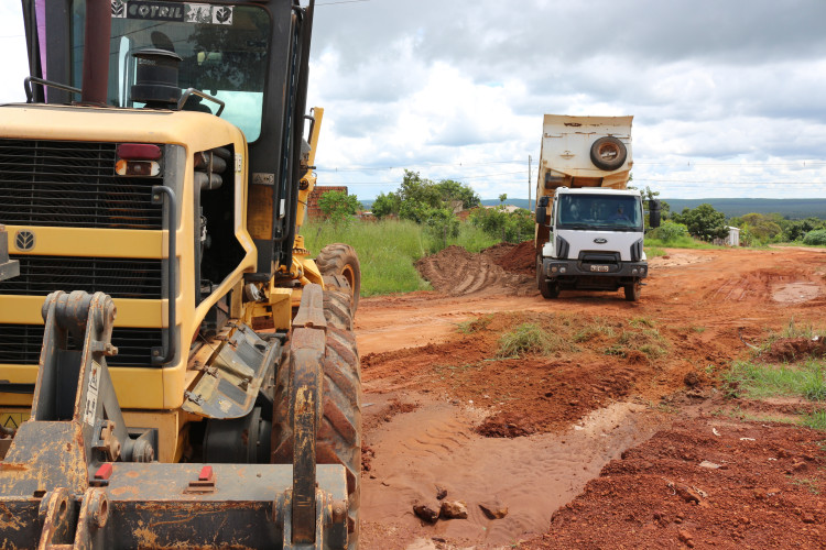 Vias danificadas após forte chuva em Alto Araguaia são recuperadas pela Secretaria de Infraestrutura