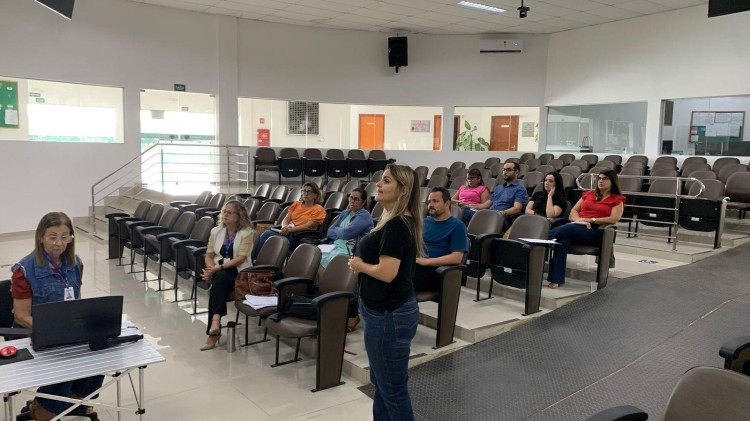 Encontro em Alto Araguaia discute programa Mais Acesso a Especialistas