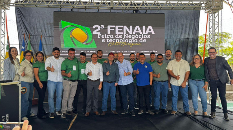 Deputados Dr. Eugênio e Chico Guarnieri participam da abertura da 2ª FENAIA em Alto Araguaia