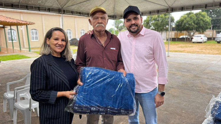 Prefeitura de Alto Araguaia inicia entrega de 500 cobertores doados pelo Estado