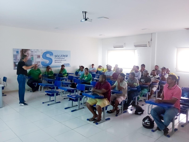 Prefeitura de Alto Araguaia promove capacitação obrigatória sobre gestão e uso de EPI para servidores