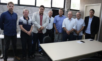 Prefeito Gustavo Melo e vice-prefeito Freud Fraga participam de entrega da LP da fábrica de celulose nesta quinta-feira em Cuiabá