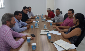 Reunião com Conselho de Pastores de Alto Araguaia discute parcerias com a Prefeitura