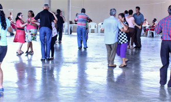 Neste sábado tem baile do Grupo da Melhor Idade em Alto Araguaia em homenagem às mães