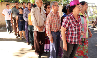 Grupo da melhor idade e Cras promovem quadrilha junina no Lar dos Idosos Tia Nega em Alto Araguaia